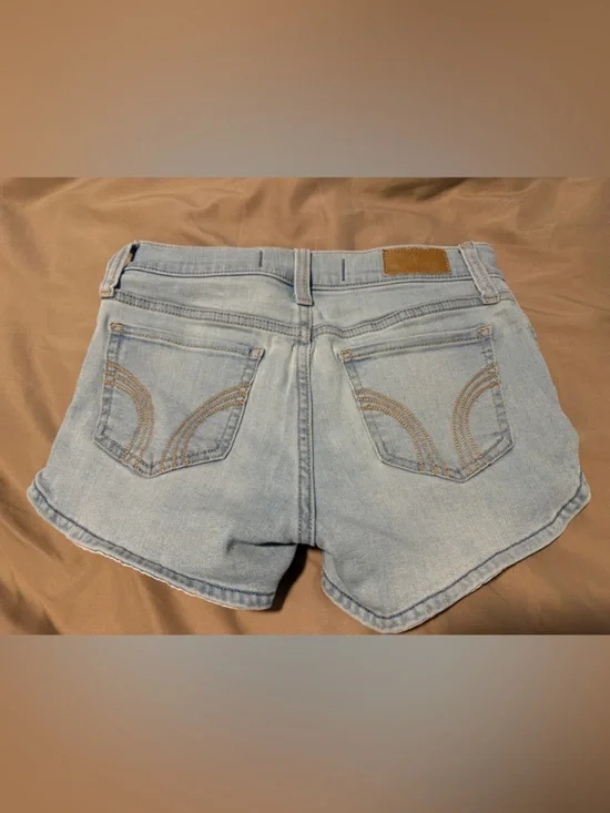 Hollister Light Blue Denim Shorts - Picture 3 of 3